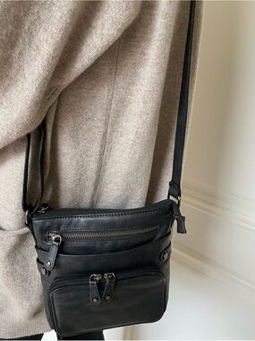 Dolce Vita Black Leather Organizer Crossbody Bag Multi Pocket Travel Purse